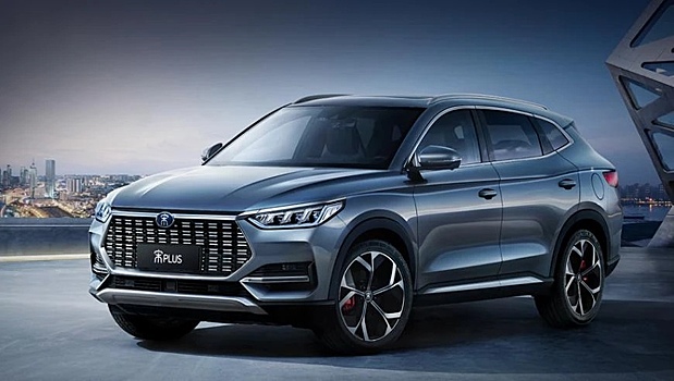 Через неделю мы увидим электрокросс BYD Song Plus