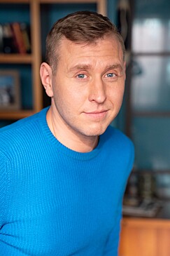 Актер Михаил Тарабукин: «Я сейчас нахожусь на стадии завоевывания своей девушки»