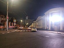 Девушка попала под колеса Mercedes в Саратове