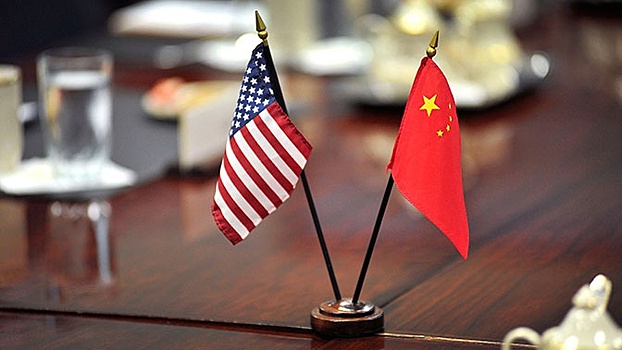 СМИ сообщили об аннулировании виз США для тысячи граждан КНР