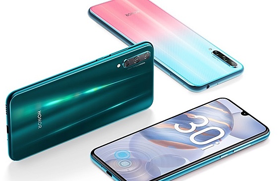 Honor привезла в Россию младший смартфон из флагманской линейки Honor 30
