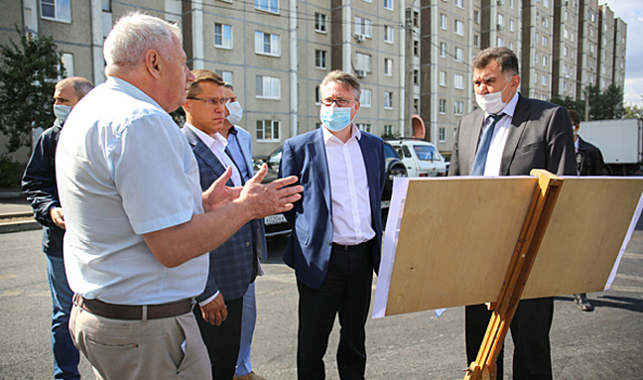 Мэр Воронежа призвал горожан активнее участвовать в программе благоустройства дворов