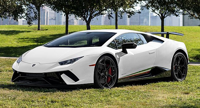 Lamborghini одолел Dodge в дрэг-битве